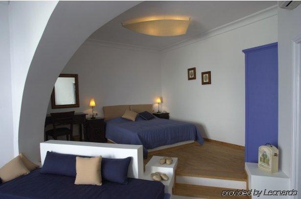 Meltemi Suites Perissa  Cameră foto