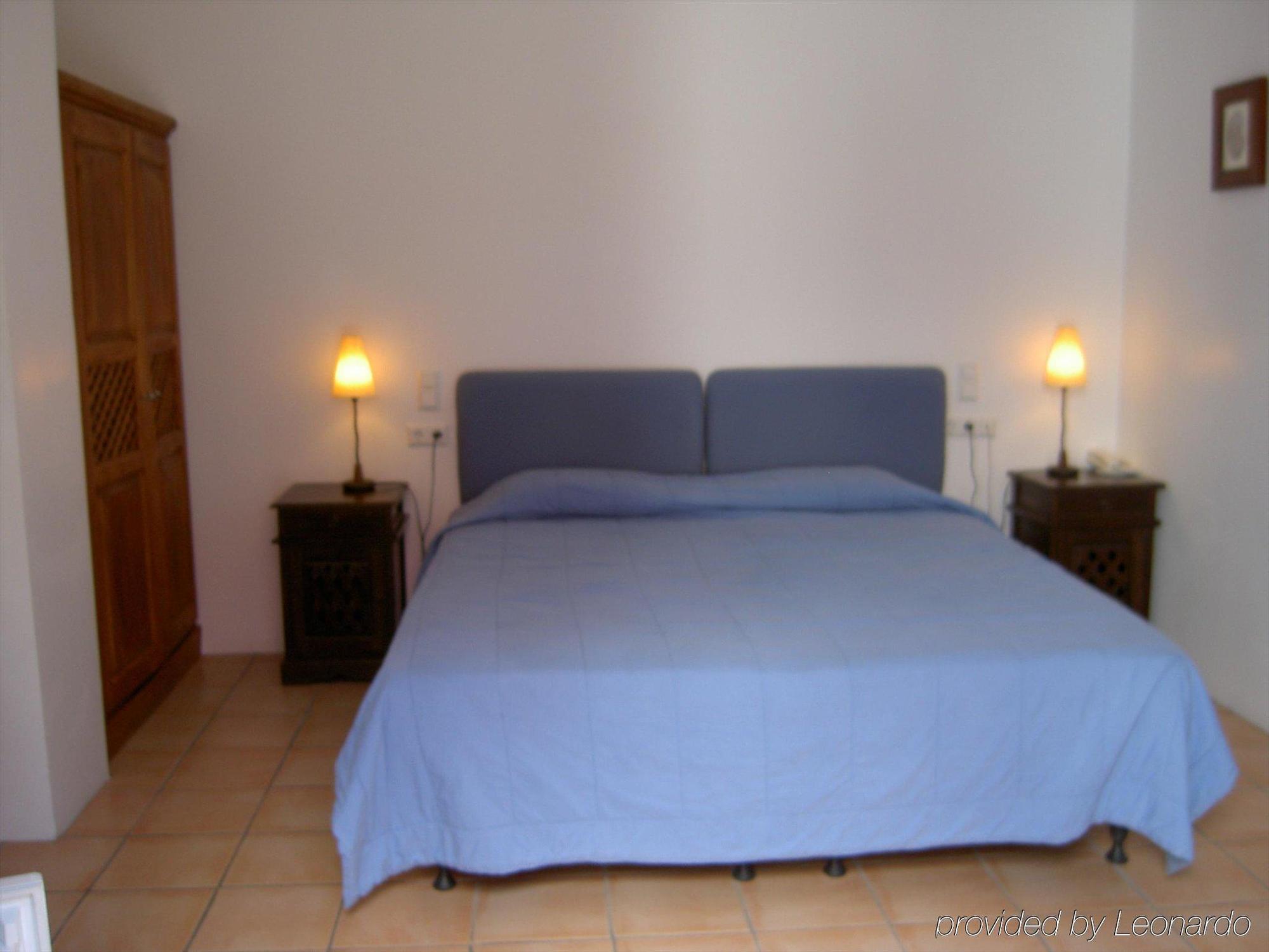 Meltemi Suites Perissa  Cameră foto